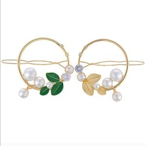 Floral design barrette